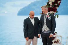 Wedding Man Baron von Sachsen mit Bräutigam vor Zeremonie