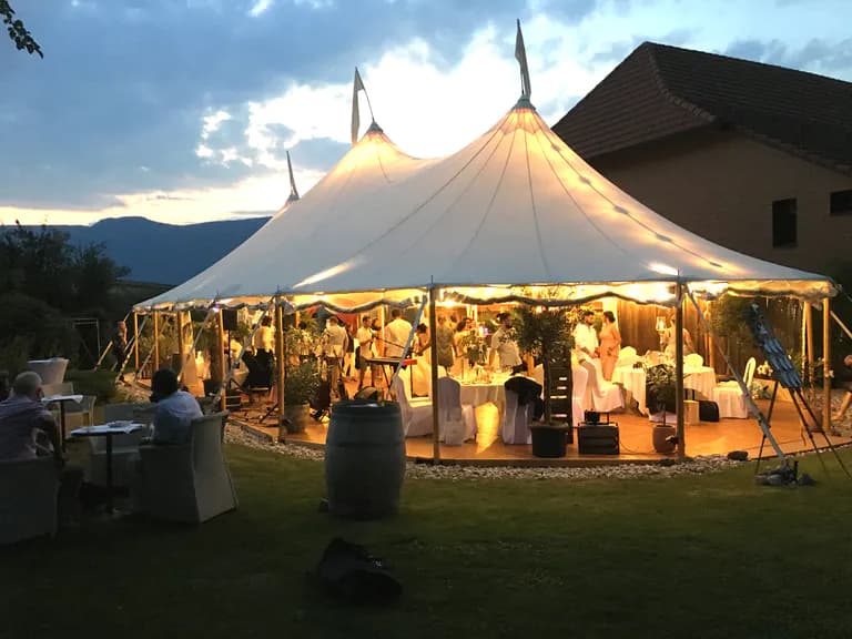 Zeit in der Hochzeitslocation Maxililian