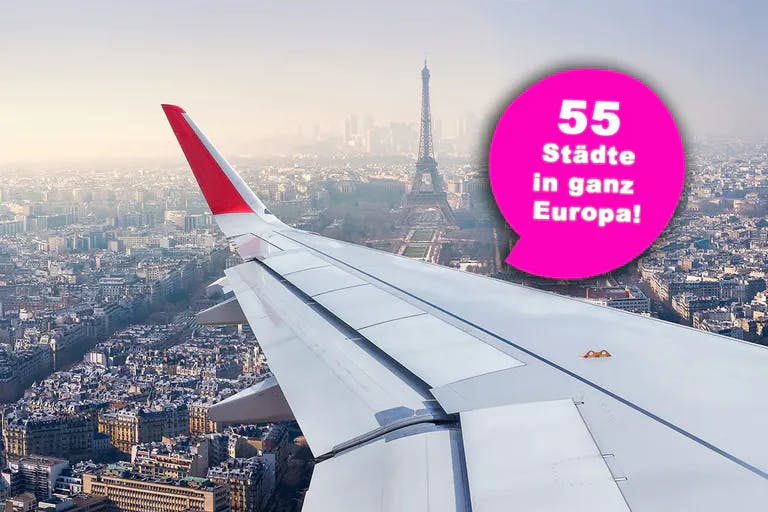 Blick vom Flugzeug auf Paris