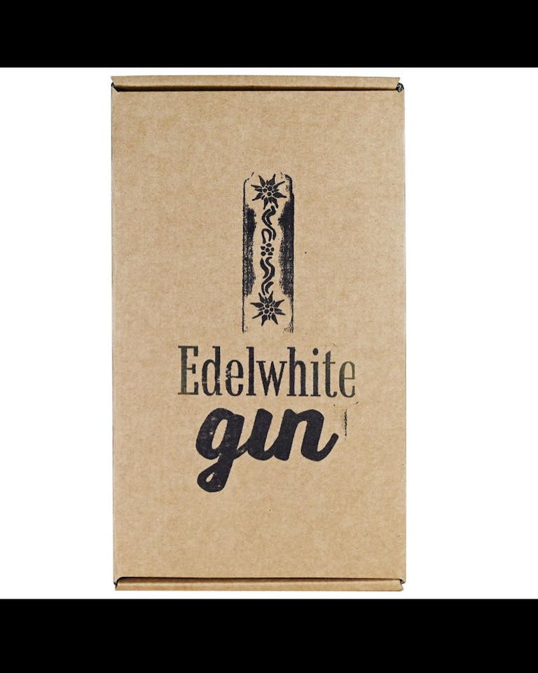 Photo by Edelwhite Gin AG on November 27, 2022. May be an image of text that says 'Edelwhite gin'.